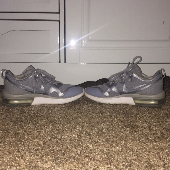 Nike AirMax - Picture 3 of 3